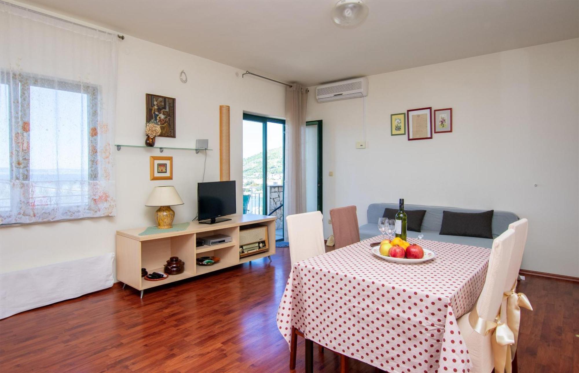 Apartment Iva Omis Ngoại thất bức ảnh